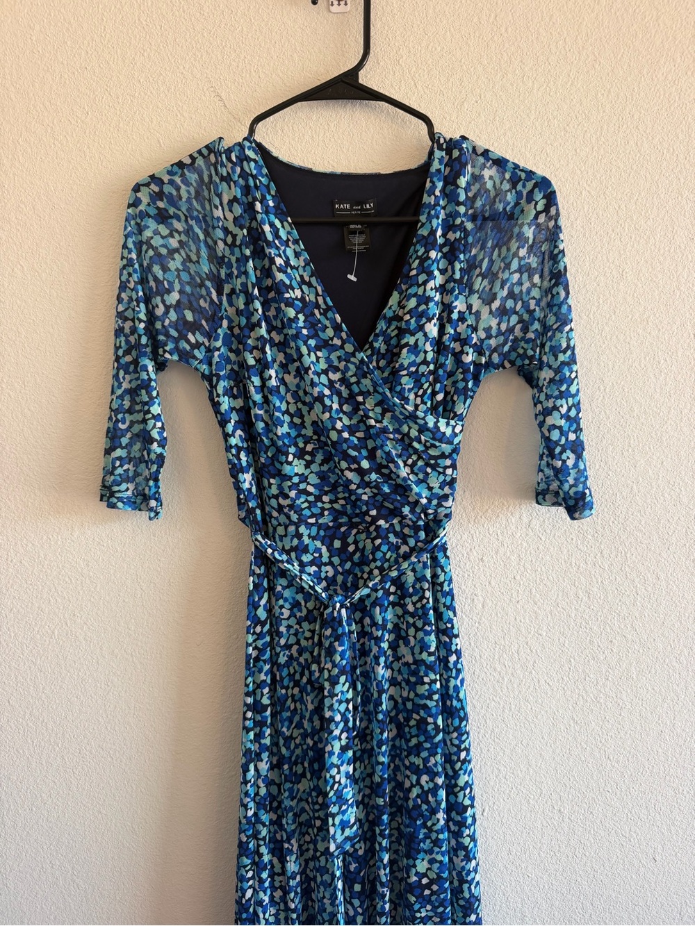 Floral Wrap 🔥 Maxi Dress with Tie Waist - Picture 3 of 6